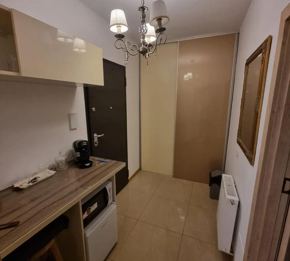 Deluxe Jacuzzi & Baldaquin Studio Βουκουρέστι