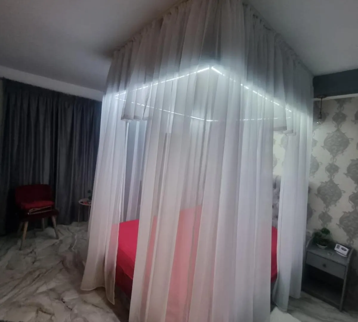 Apartment Deluxe Jacuzzi & Baldaquin Studio Bucharest